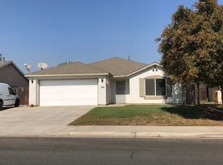 1262 E Waterview St, Hanford, CA 93230