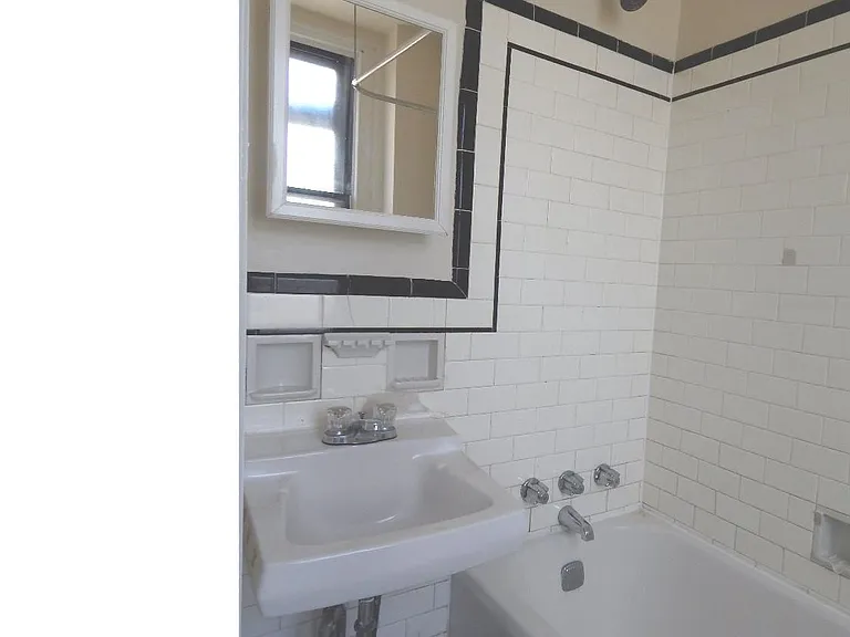 5717 N Park Ave #REAR — Photo 6