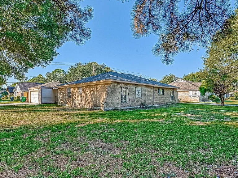11503 High Star Dr — Photo 2