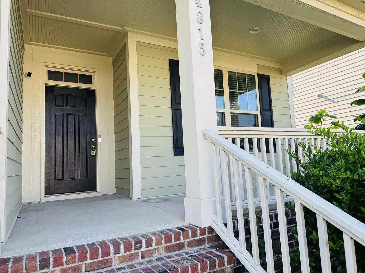 5 bed, 2936 sqft, $2,500 — Photo 2