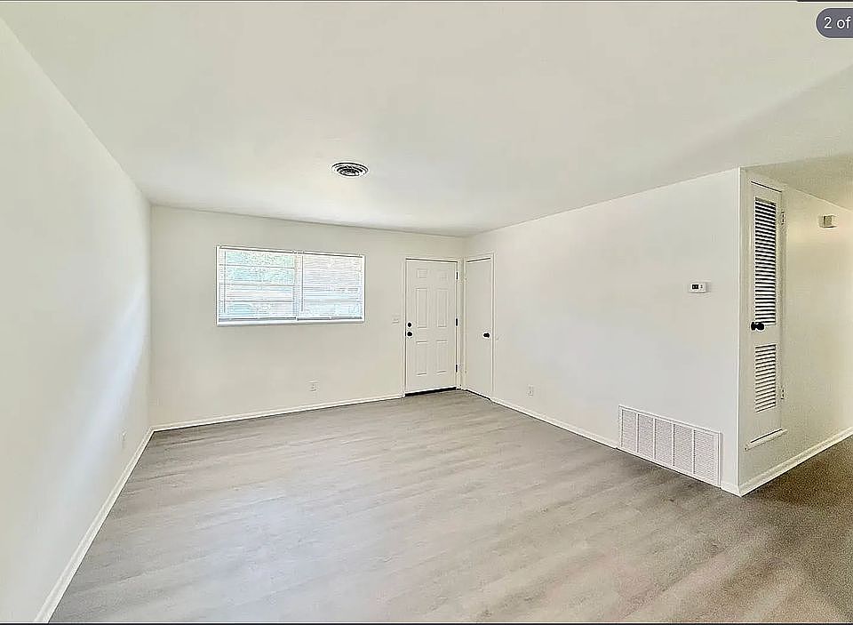 2nd image of 6522 Julia Dr