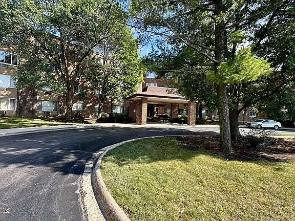 2nd image of 1475 Rebecca Dr APT 203