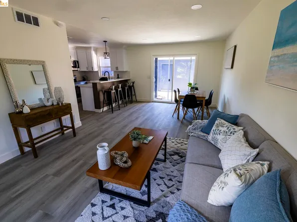 140 El Capitan Ln, Antioch, CA 94509