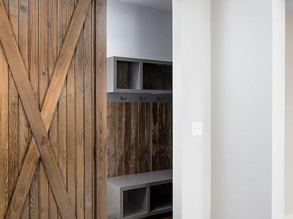 4th image of 2655 Mountain Stream Way