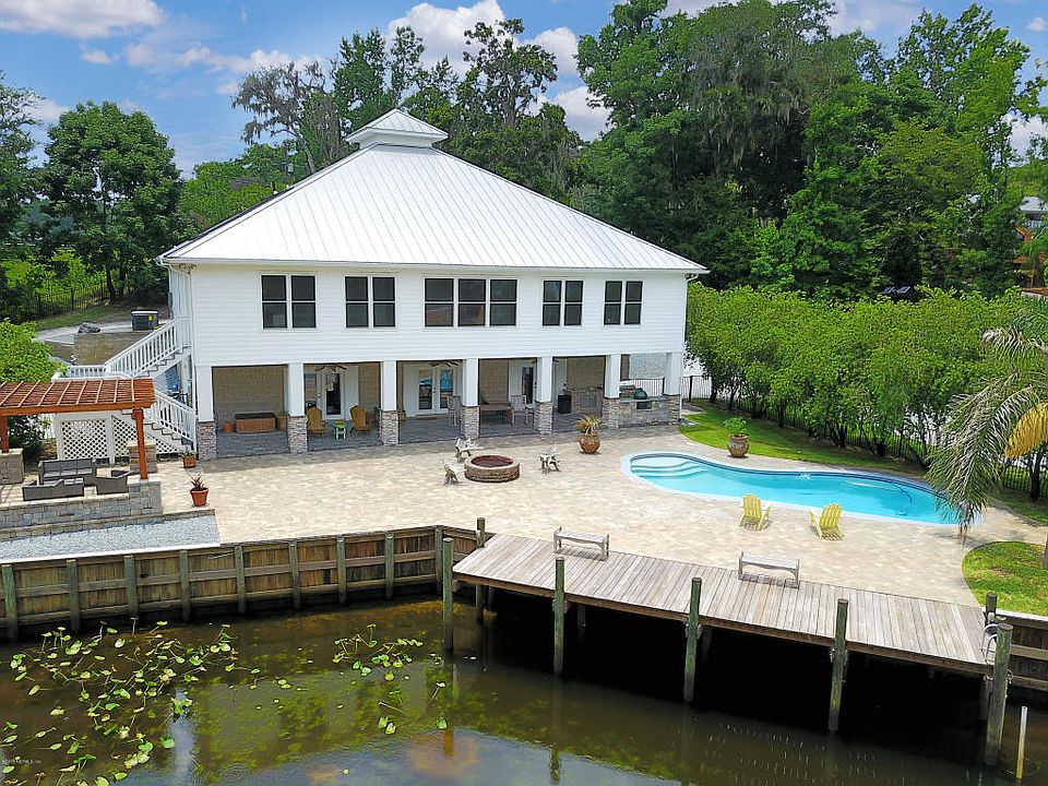 1st image of 411 Lake Asbury Dr