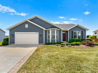 2220 Tyler Trl, McHenry, IL
