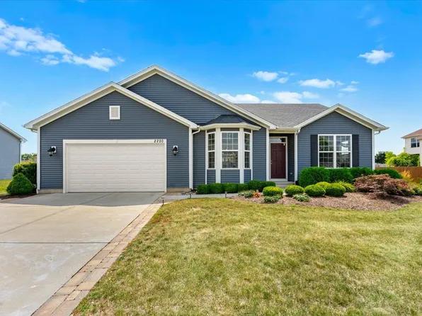 2220 Tyler Trl, McHenry, IL 60051