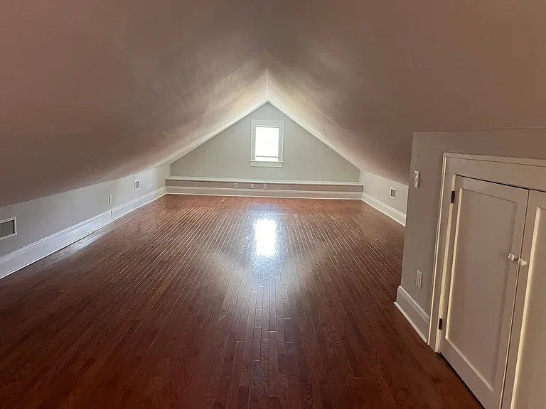 2404 N Morgan St — Photo 25