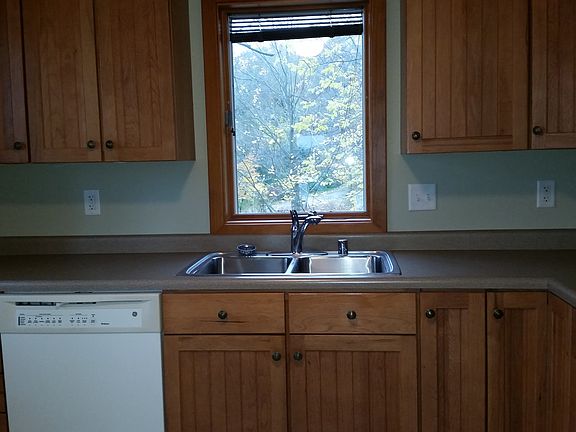 5th image of 5364 Woodland Dr