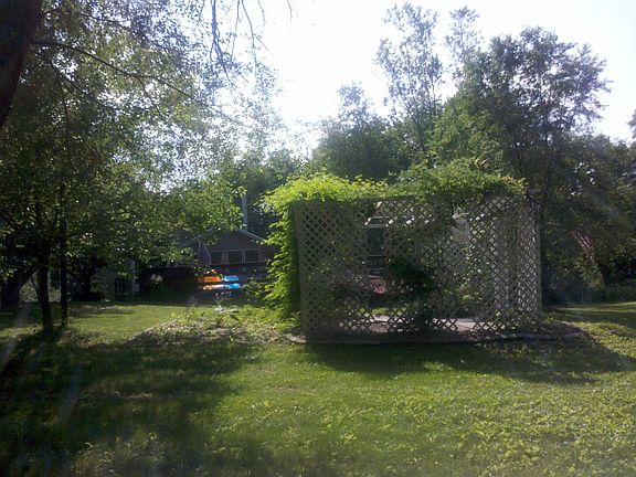 Side Yard/Garden