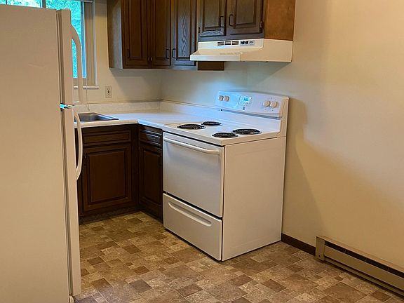 3rd image of 1660 Beechwood Ave NE #1682