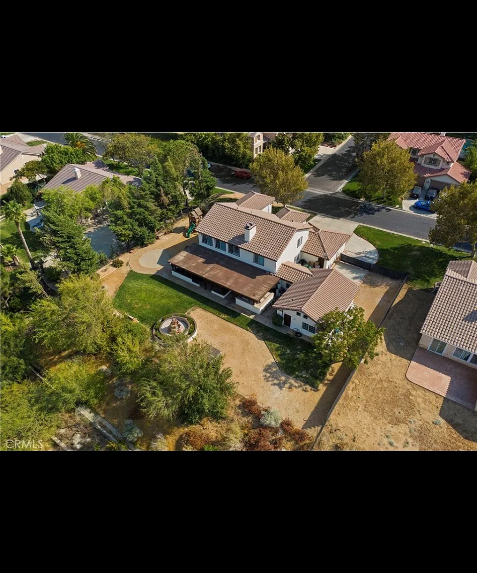 7 bed, 3890 sqft, $5,500 — Photo 3