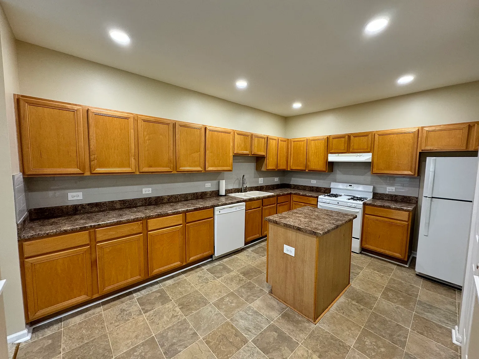 2023 Cypress Court — Photo 2