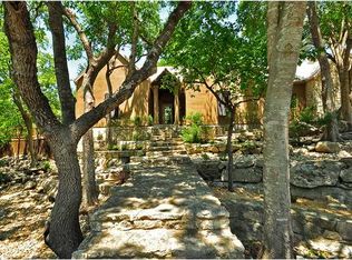 8913 Spring Lake Dr, Austin, TX 78750