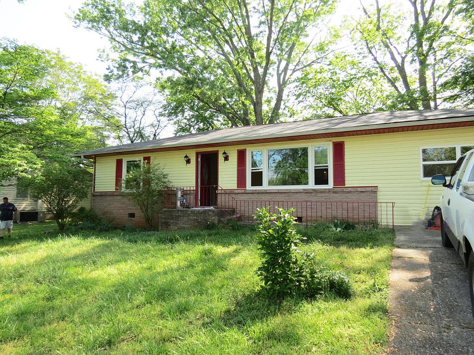 1st image of 3504 June St