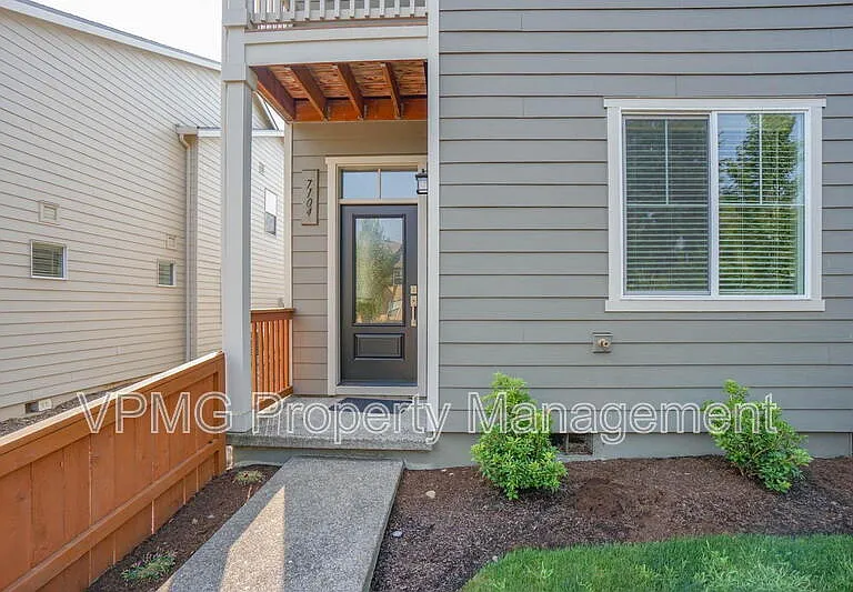 7104 NE 155th Pl — Photo 4