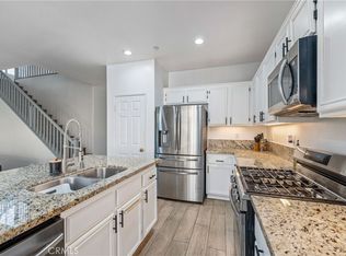 11141 Gardenhurst Ct, Riverside, CA 92505