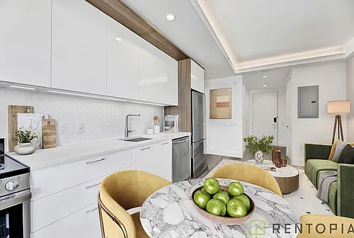 224 E 135th St #2014S Photo 1