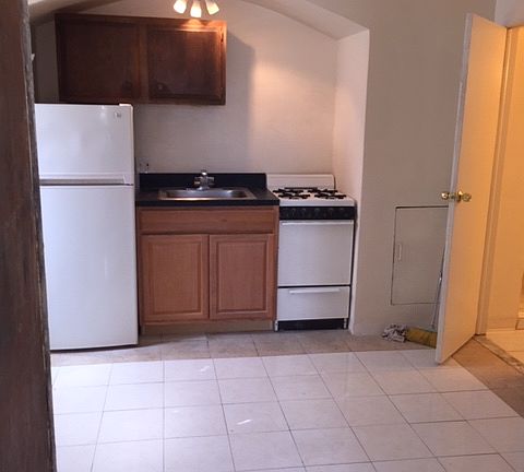 3rd image of 700 Park Ave #097c1a13a