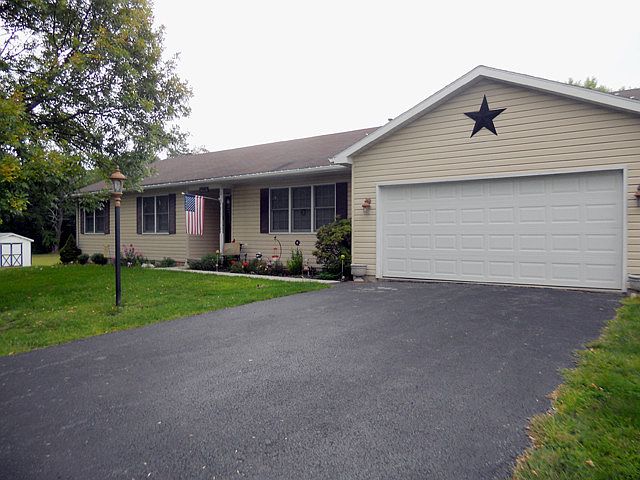 1st image of 28 Apple Ave