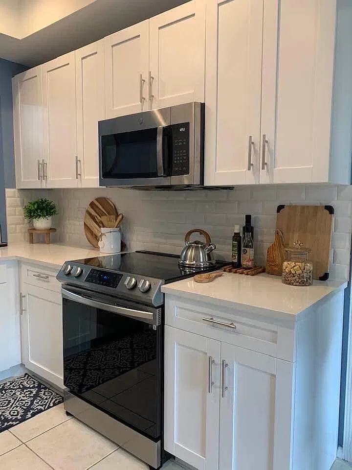 2 bed, 2.0 bath, 1293 sqft, $3,000 — Photo 3