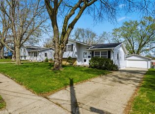4205 67th St, Urbandale, IA 50322