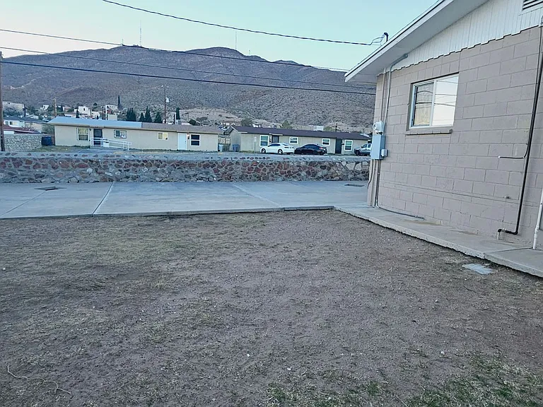 2600 Aurora Ave — Photo 17