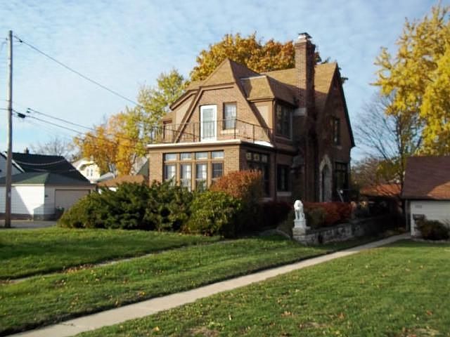 1st image of 7726 W Lincoln Ave