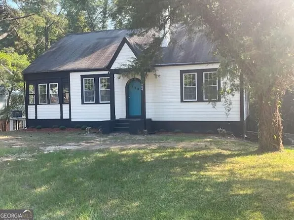 804 E 6th St, West Point, GA 31833