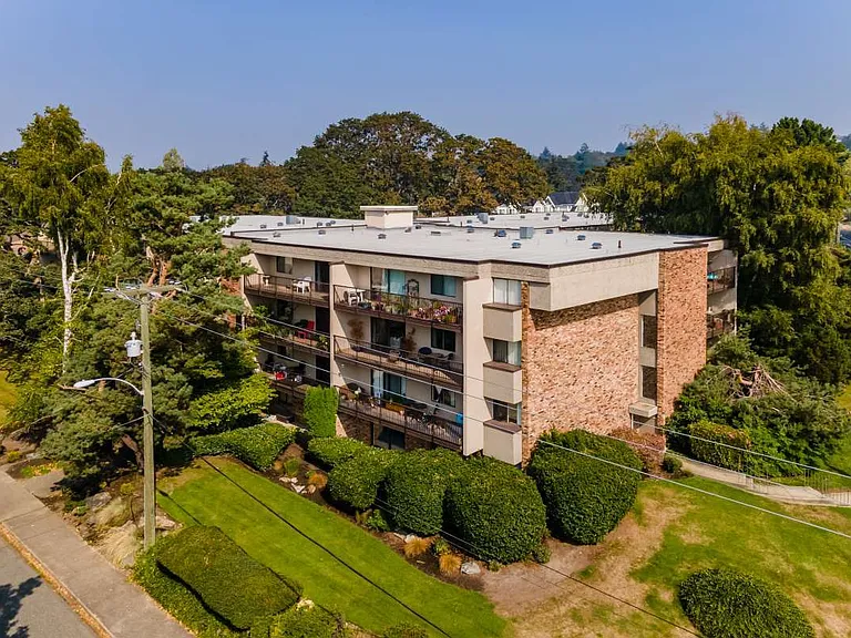 3501 Savannah Ave — Photo 4
