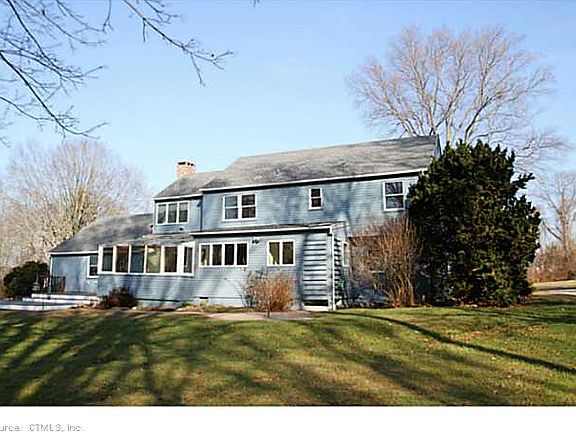 4th image of 14 Pawson Landing Dr