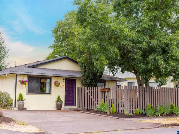 1018 10th Ave SW, Albany, OR 97321