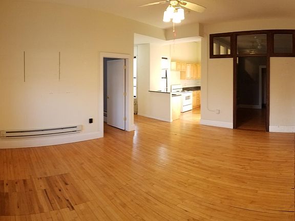 2nd image of 2605 Detroit Ave APT 3D
