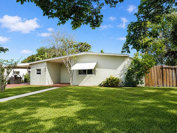 4th image of 103 SE Bonita Court