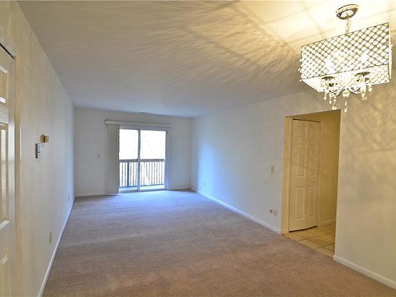 3rd image of 132 Fordson Ave APT 7