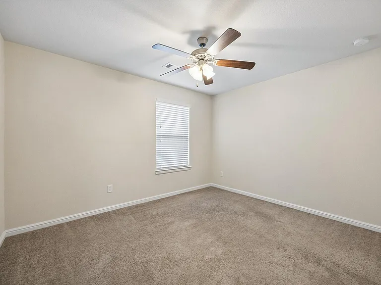 18219 Alora Spgs — Photo 14