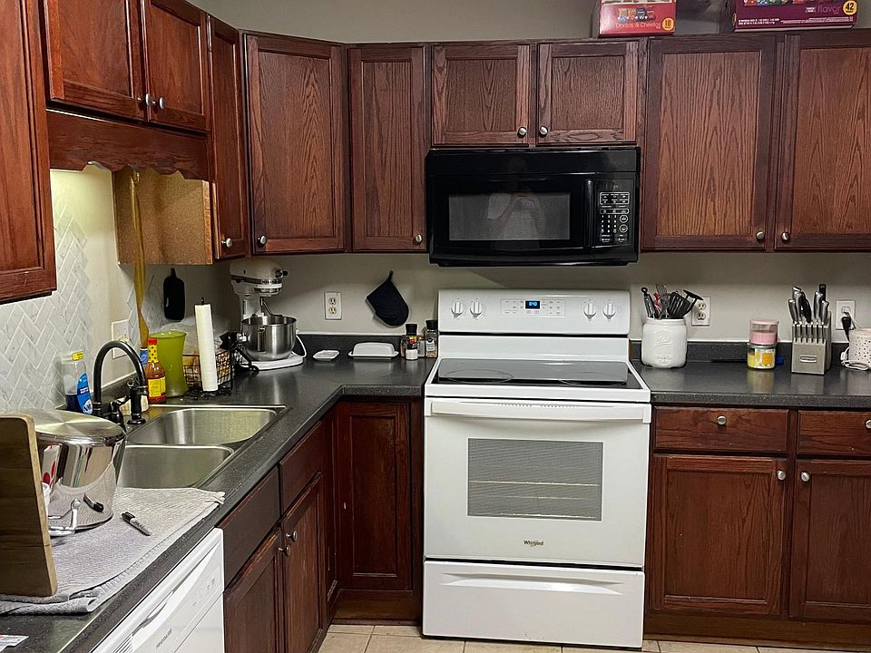 1st image of 309 Somerset Dr