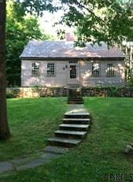 1st image of 24 Willard Ln