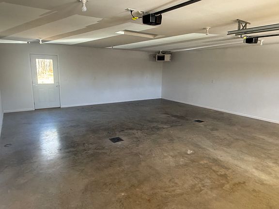 3rd image of 20799 Fenwick Cir