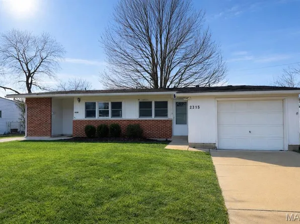 2313 & 2315 Saint George Ln, Saint Charles, MO 63301