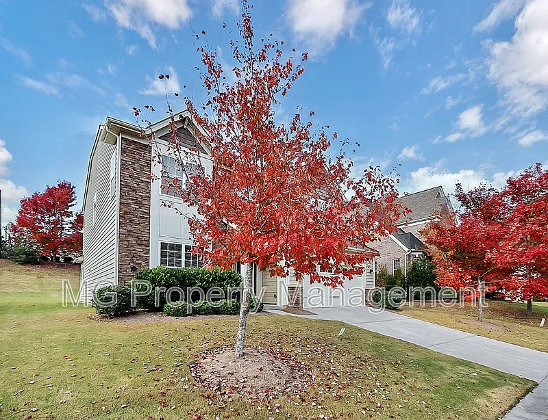 4 bed, 2.5 bath, 3218 sqft, $2,795 — Photo 3