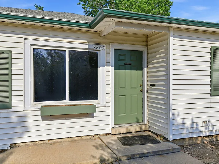 1200 Spruce St — Photo 3