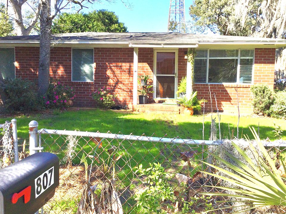 1st image of 807 P St