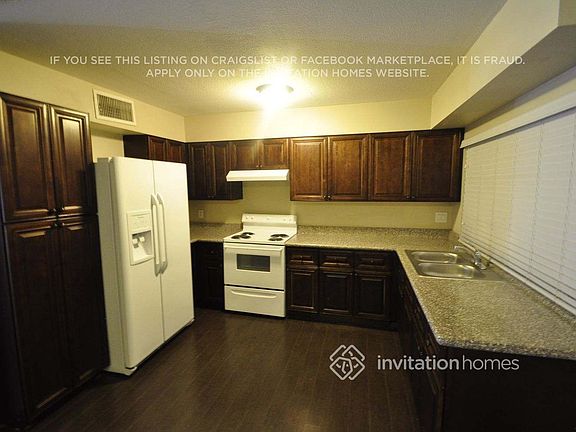 3rd image of 2219 W Cholla St