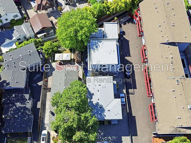 160 Harrison Ave #E3 — Photo 43