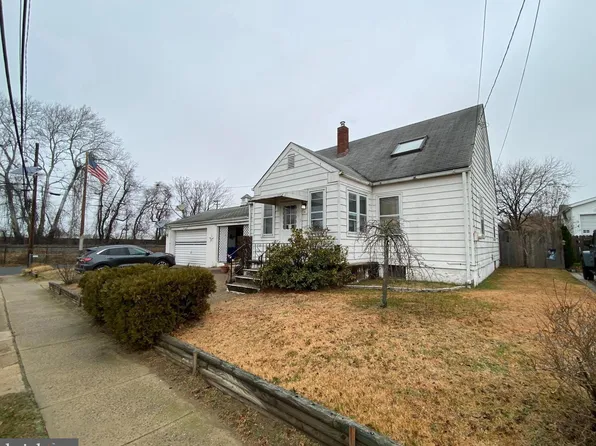 14 Baird Ave, Burlington, NJ 08016