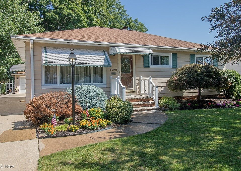 1st image of 30105 Dorothy Dr