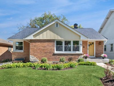 617 S Madison Ave, La Grange, IL, 60525