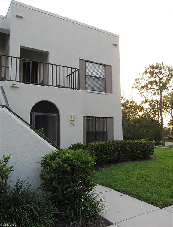2 bed, 2.0 bath, 965 sqft, $1,700 — Photo 3