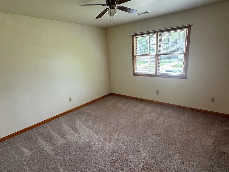 917 E Glen Park Ave #2W — Photo 9